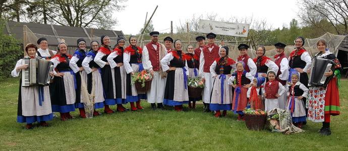 Występ niemieckiego zespołu folklorystycznego