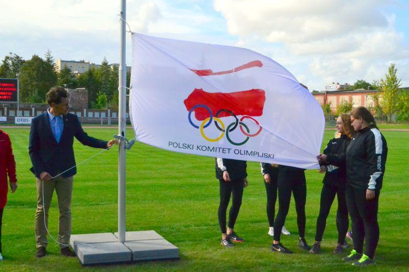 Stadion lekkoatletyczny oficjalnie otwarty (foto)
