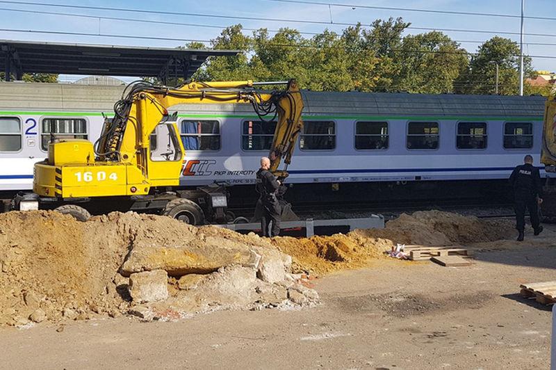 Na dworcu znaleziono pocisk. Czy będzie ewakuacja?