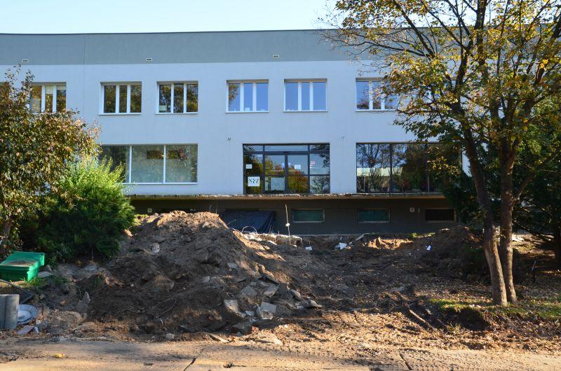 Wejście do szpitala bez schodów