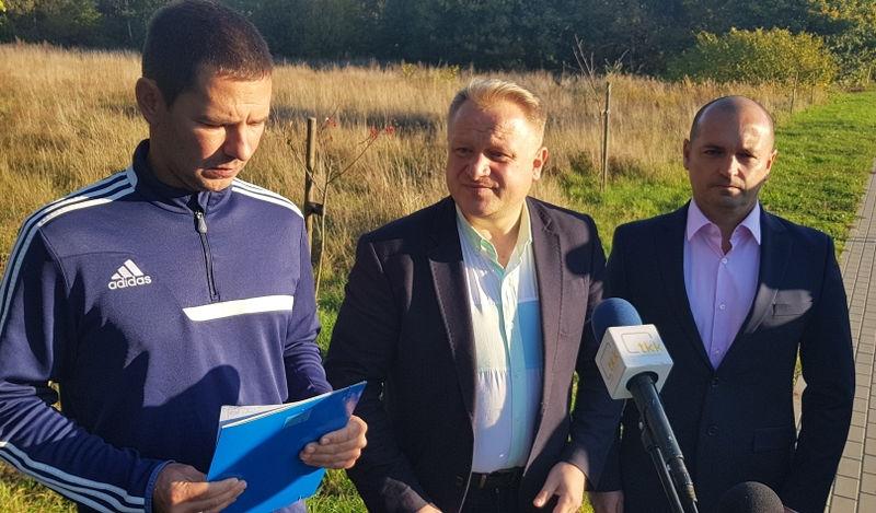 Woźniak chce budować boisko na uzdrowiskach (video)