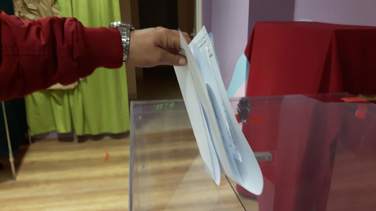 Frekwencja dalej słabsza niż dwa tygodnie temu 