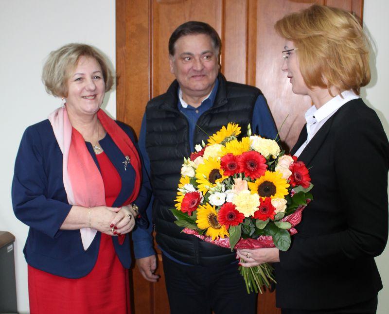 Urzędnicy powitali nową wójt Bernadetę Borkowską