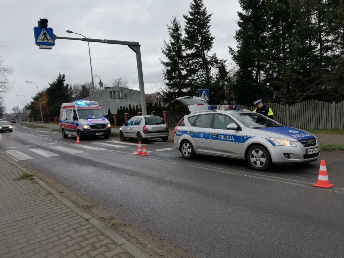 Rowerzysta uderzony przez samochód na Krzywoustego