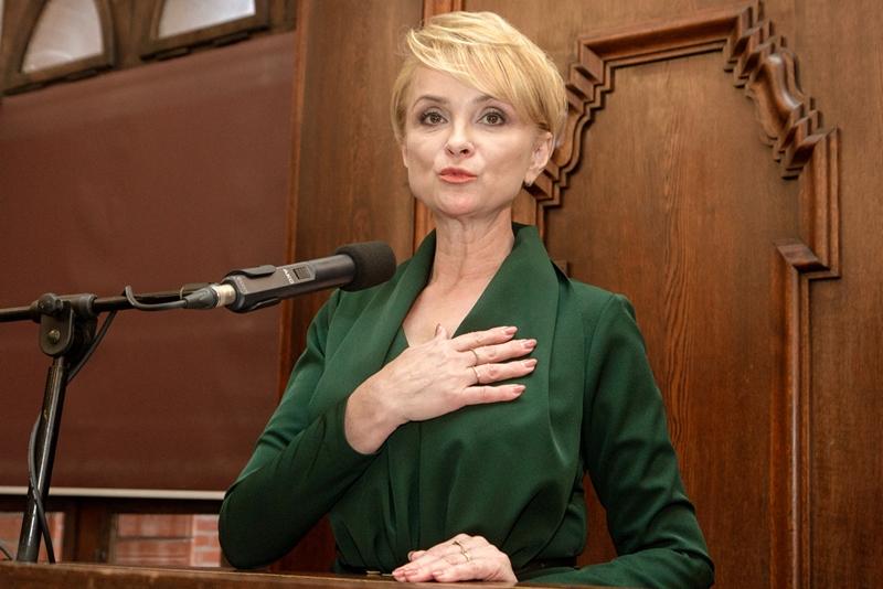 Anna Mieczkowska otrzyma najwyższe wynagrodzenie. Opozycja: to kredyt zaufania