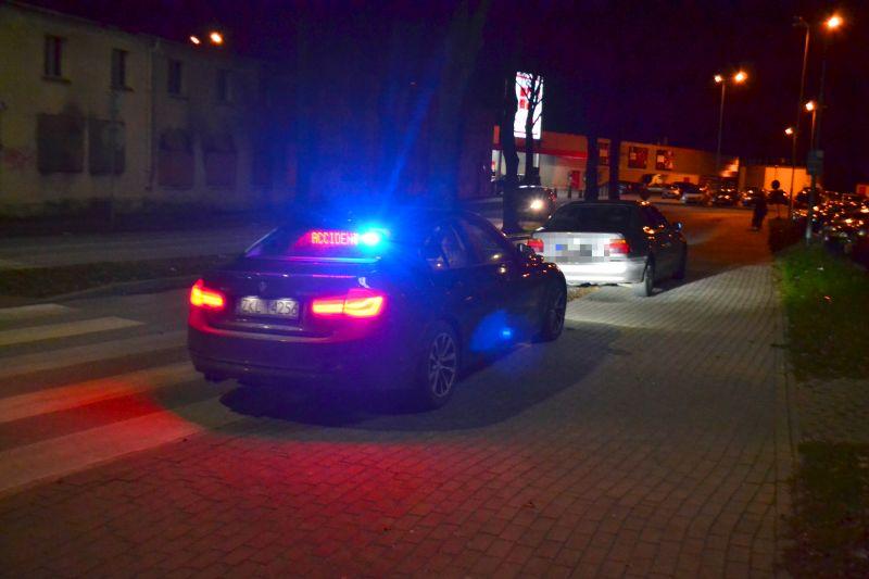 Nastolatek wjechał wprost pod koła samochodu