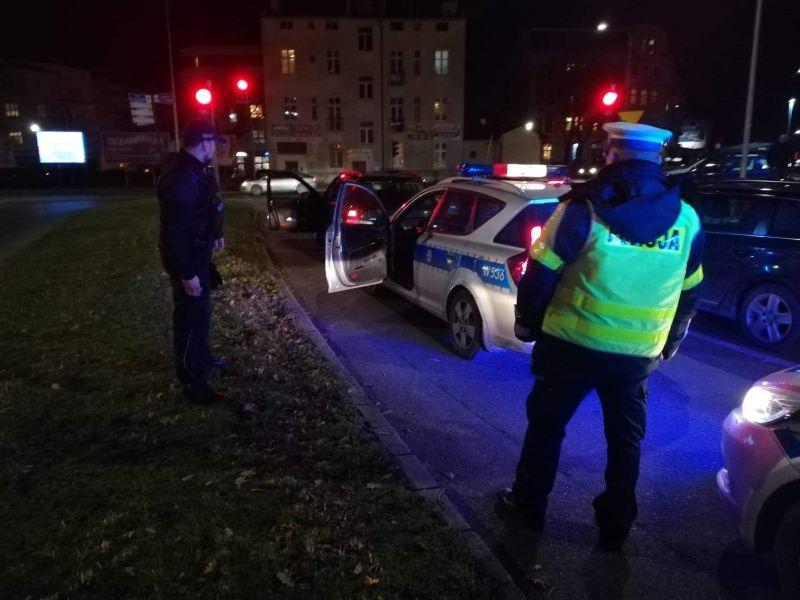 Nie zatrzymał się do kontroli. Mógł być pijany