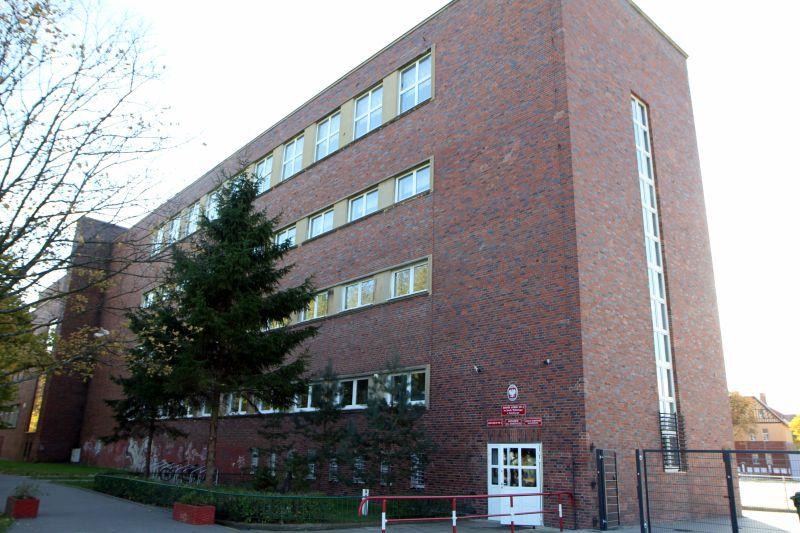 Starosta apeluje do radnych o przekazanie pomieszczeń po Gimnazjum nr 2