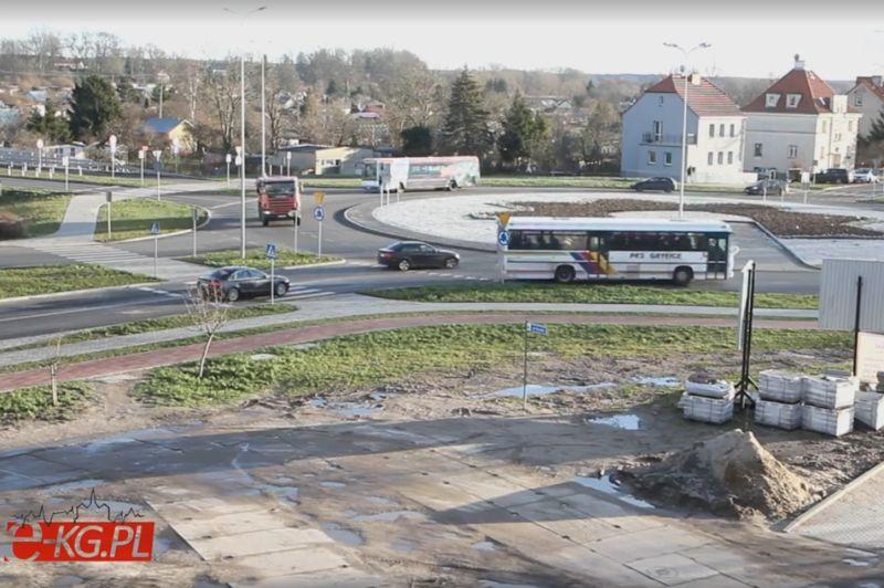 Jak jeździć po tym rondzie? Wyjaśniamy