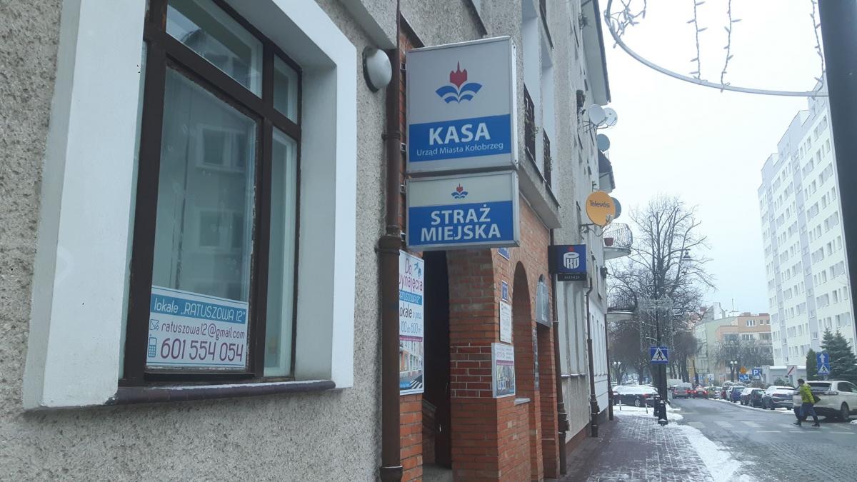 Kołobrzeski magistrat na czas remontu przenosi Biuro Obsługi Klienta. Kasa Urzędu miasta będzie zamknięta