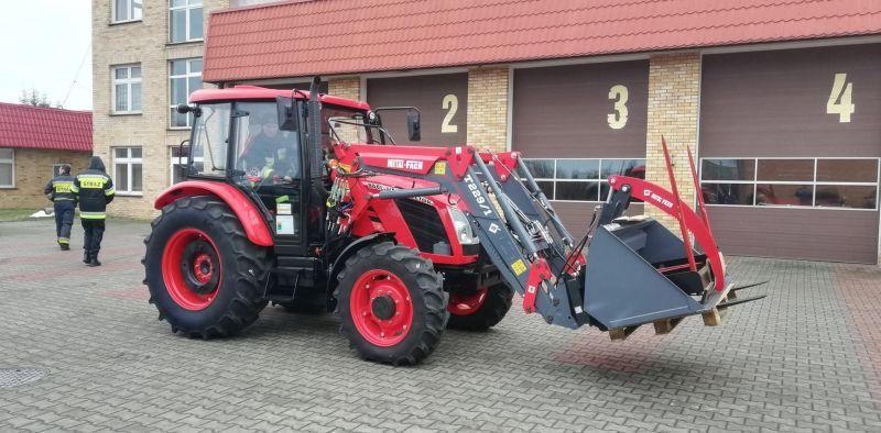  Strażacy z Kołobrzegu dostali traktor 
