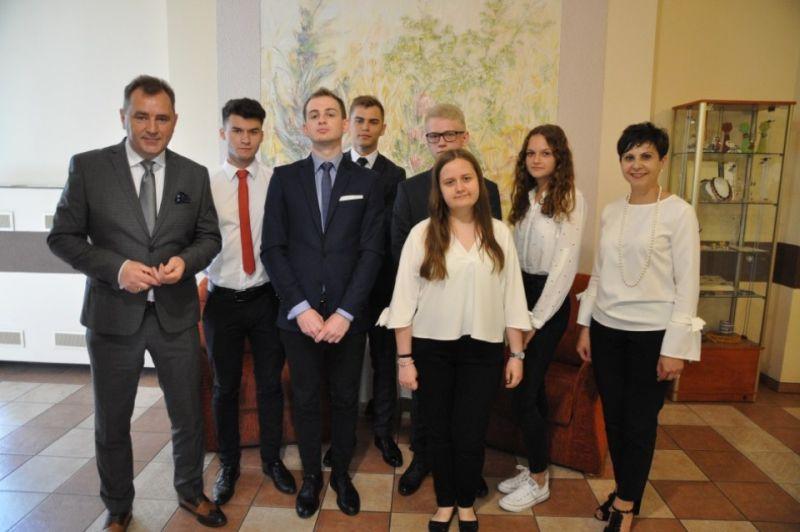 Stypendia sportowe Starosty. Wnioski tylko do końca lutego