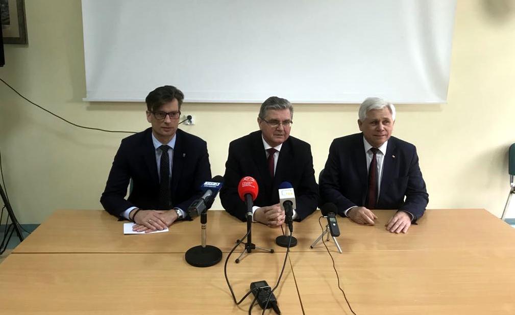 „Zastraszanie radnych i naruszenie konstytucji