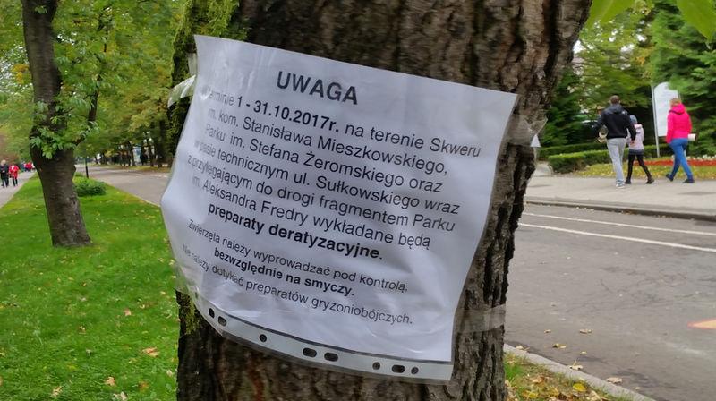 Zwierzęta wyprowadzajcie tylko na smyczy