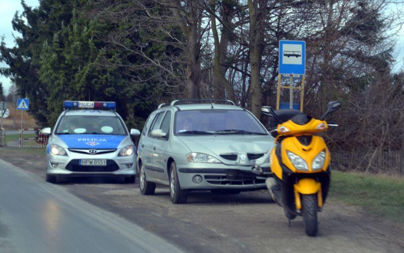 Skosił znaki na wysepce
