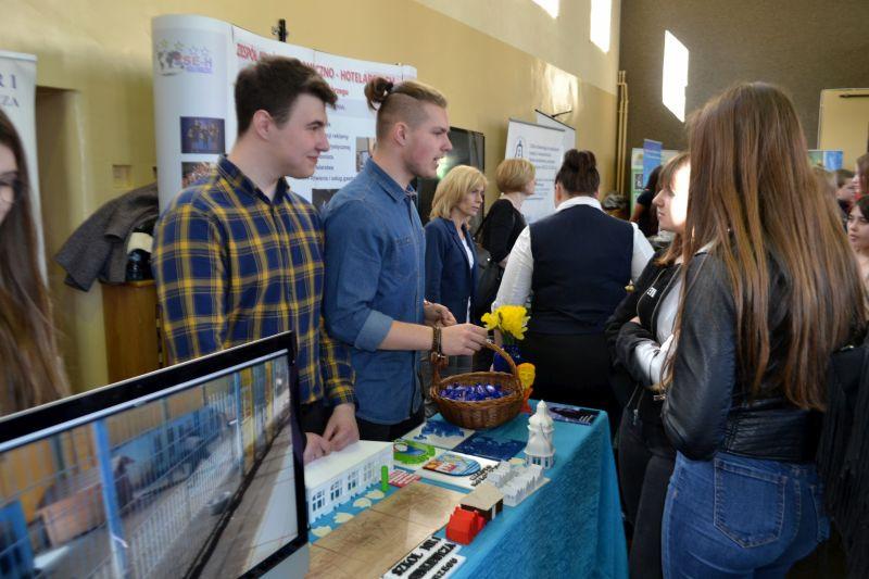 Targi Edukacyjne w Kołobrzegu (Foto)