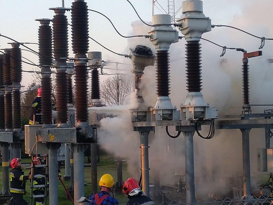 Pożar stacji energetycznej w Gościnie