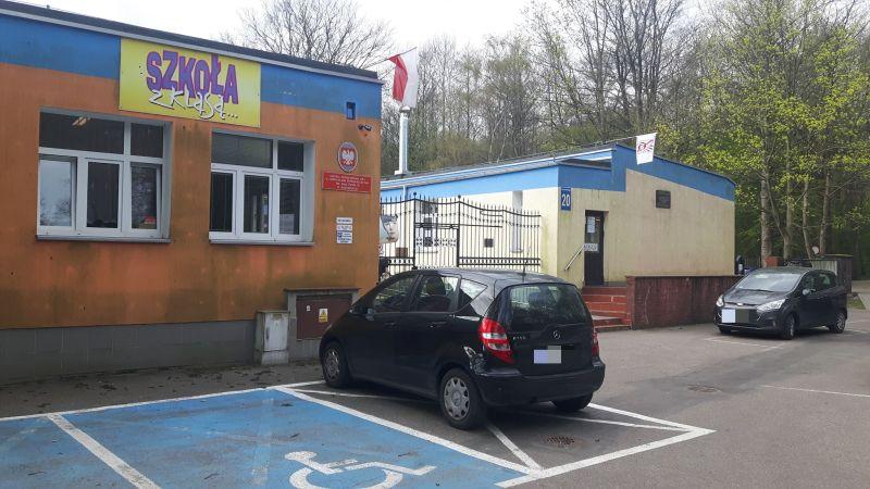 Groził, że się podpali. Zażądał od nauczycieli przerwania strajku