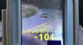 Ponad 100 km/h w terenie zabudowanym. Tłumaczył, że &hellip;