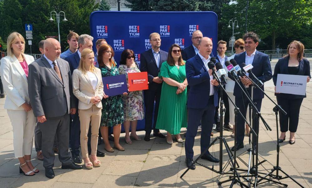 Bezpartyjni idą do sejmu jako... partia!