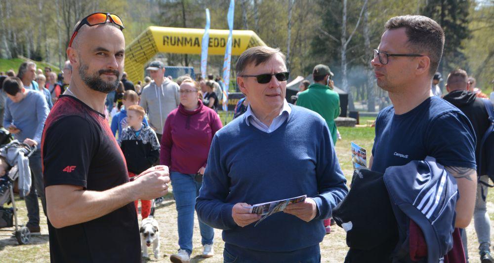Zalew wraca na sesję