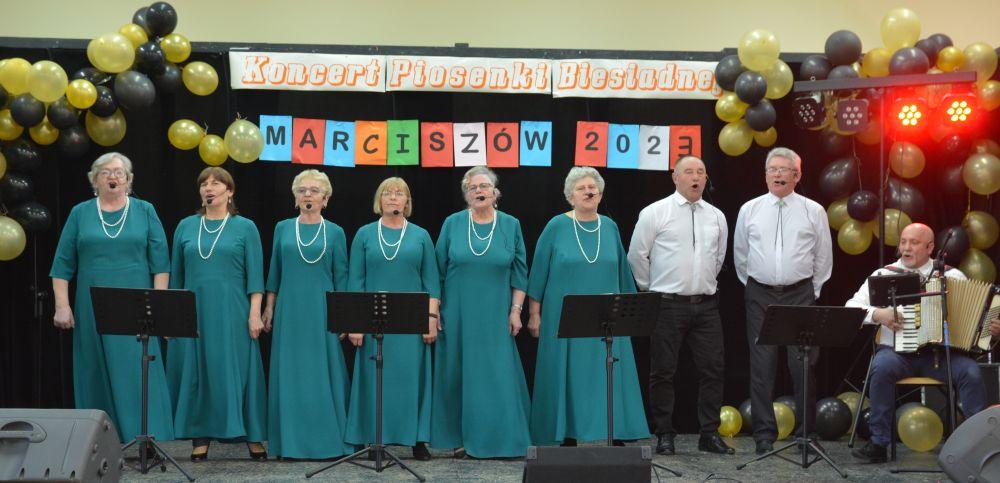 Zabawa seniorów