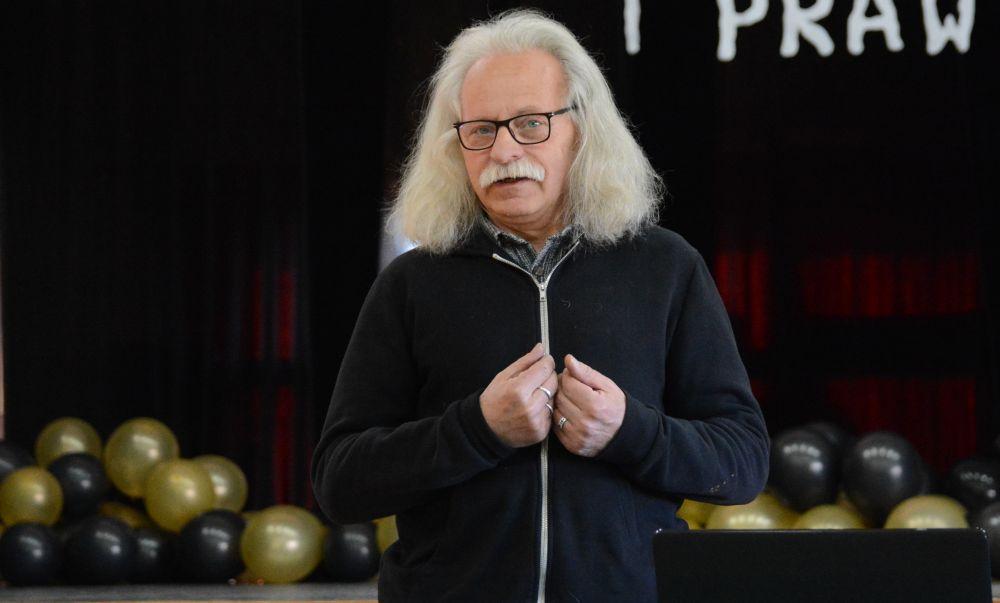 Nauczyciel, poeta, aktor