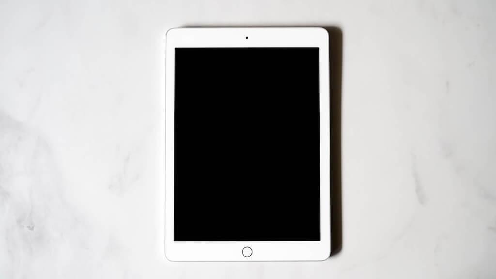 Wymiana zbitej szybki w iPad Air - sprawnie i niedrogo
