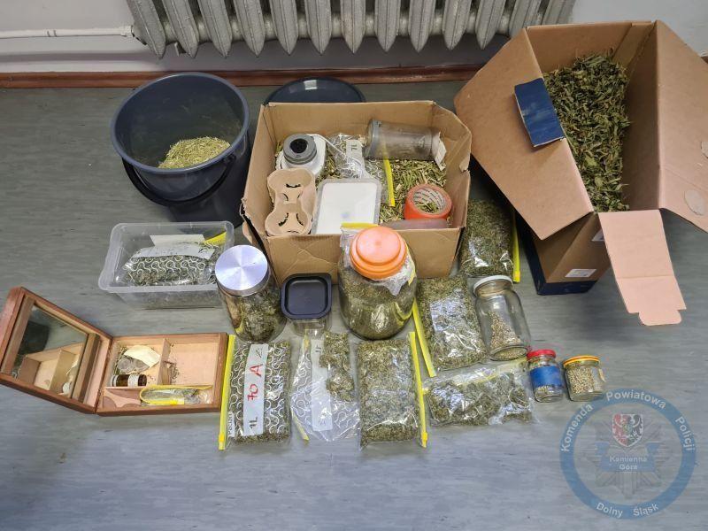3 kilogramy marihuany