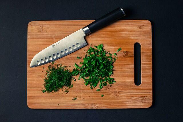 Japońskie noże czyli niezbędne narzędzie w każdej kuchni, nie tylko na święta