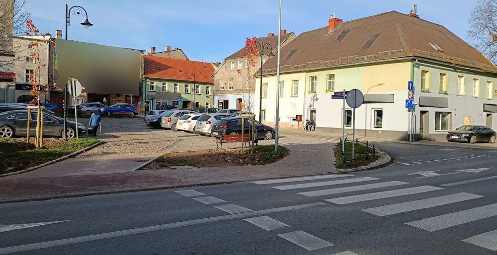 Brakuje znaku