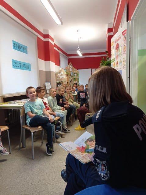 „Przerwa na czytanie” z policjantką