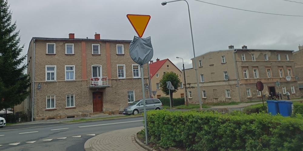 Uważaj w drodze do szkoły