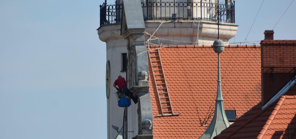 Zabezpieczają attyki