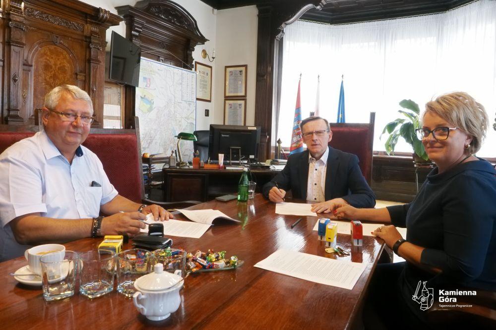 Cztery nowe place zabaw w Kamiennej Górze