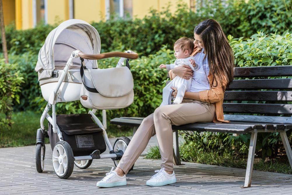 Tradycyjny wózek dla dzieci czy model wielofunkcyjny?