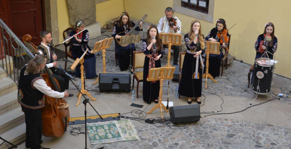 Noc w muzeum