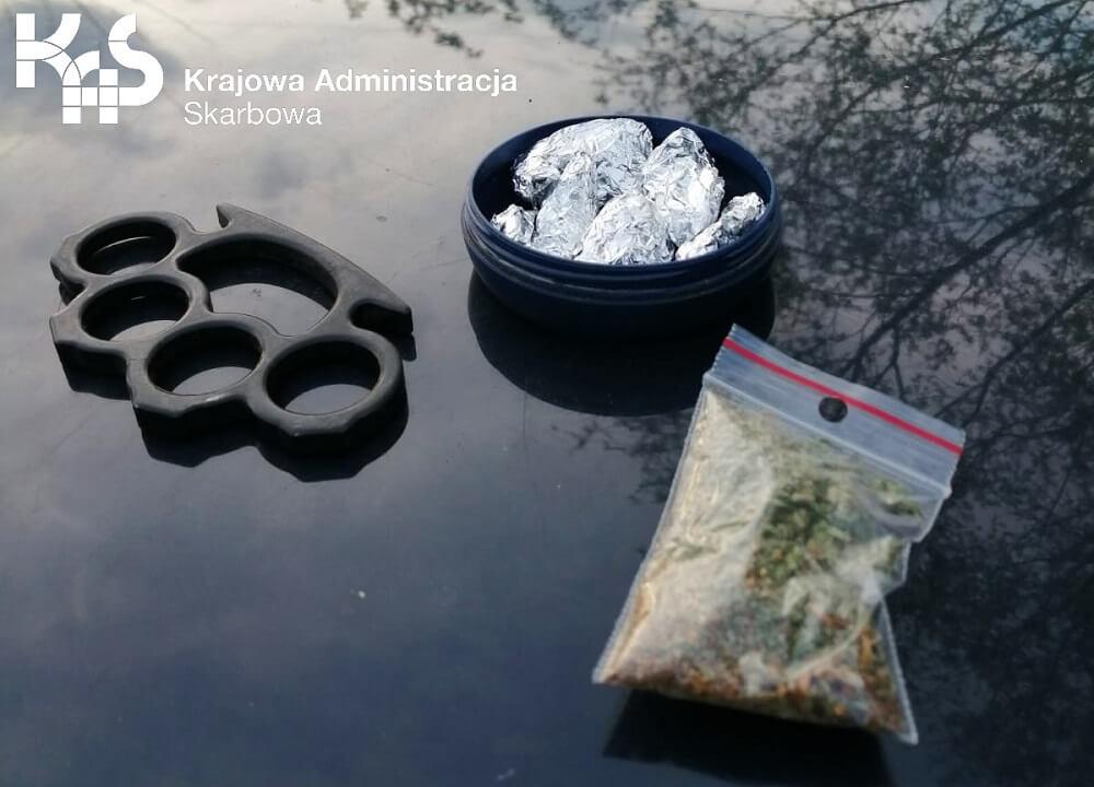 Funkcjonariusze dolnośląskiej KAS zatrzymali odurzonych kierowców