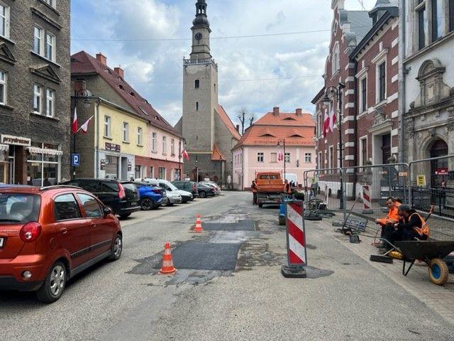 Ruszyły cząstkowe naprawy kamiennogórskich ulic
