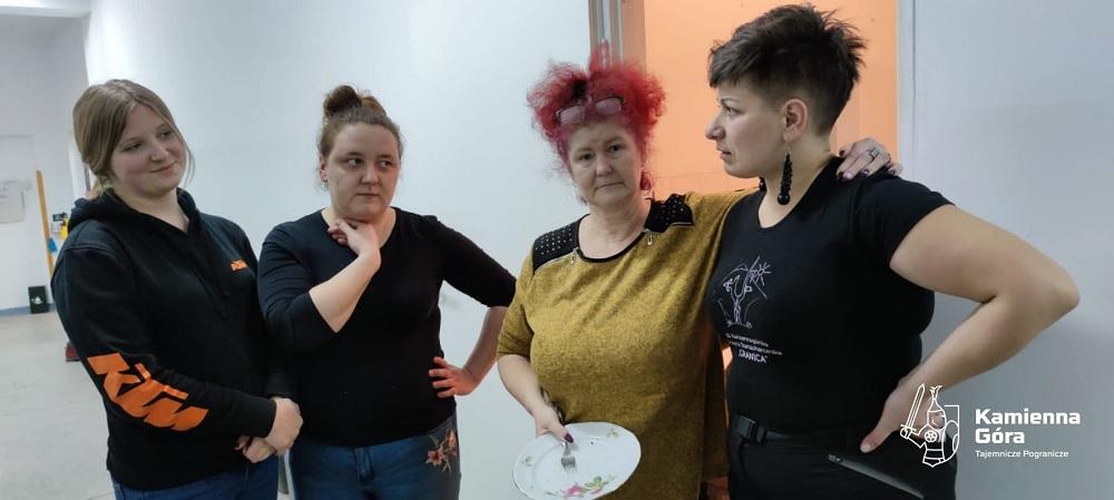 Uchodźcy wojenni w ośrodku na Lubawskiej w Kamiennej Górze
