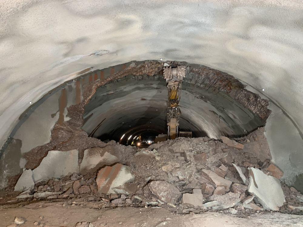 Tunel w ciągu S3 na Dolnym Śląsku przebity! - wideo