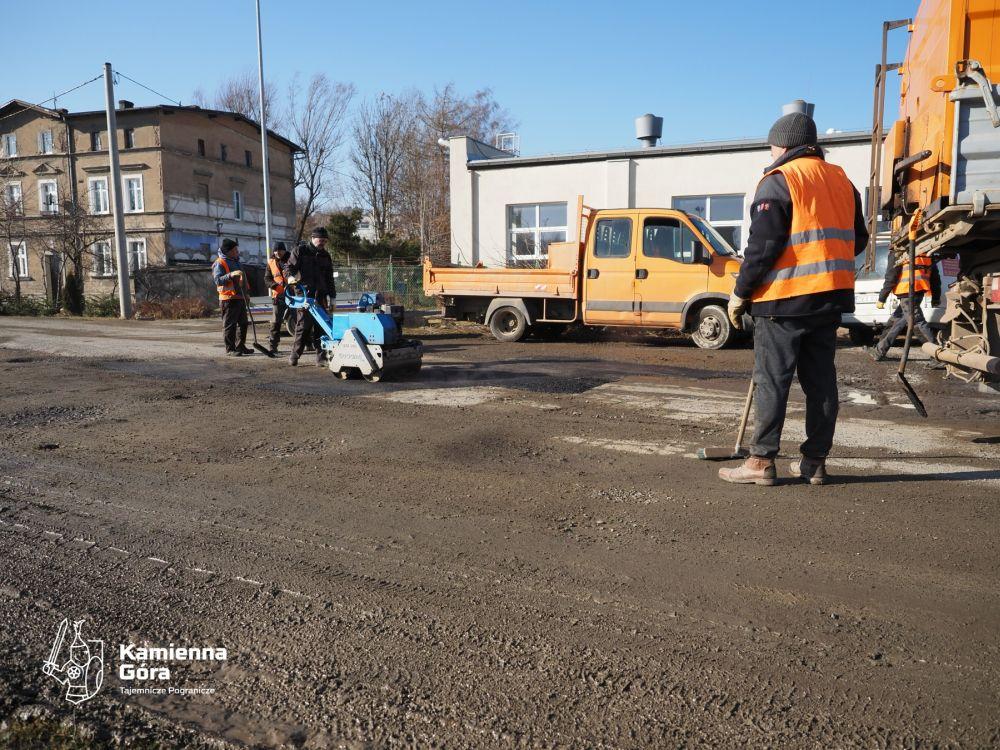 Ulica Towarowa załatana