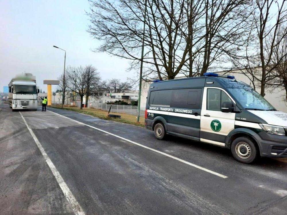 Za jazdę bez karty kierowcy - utrata prawa jazdy