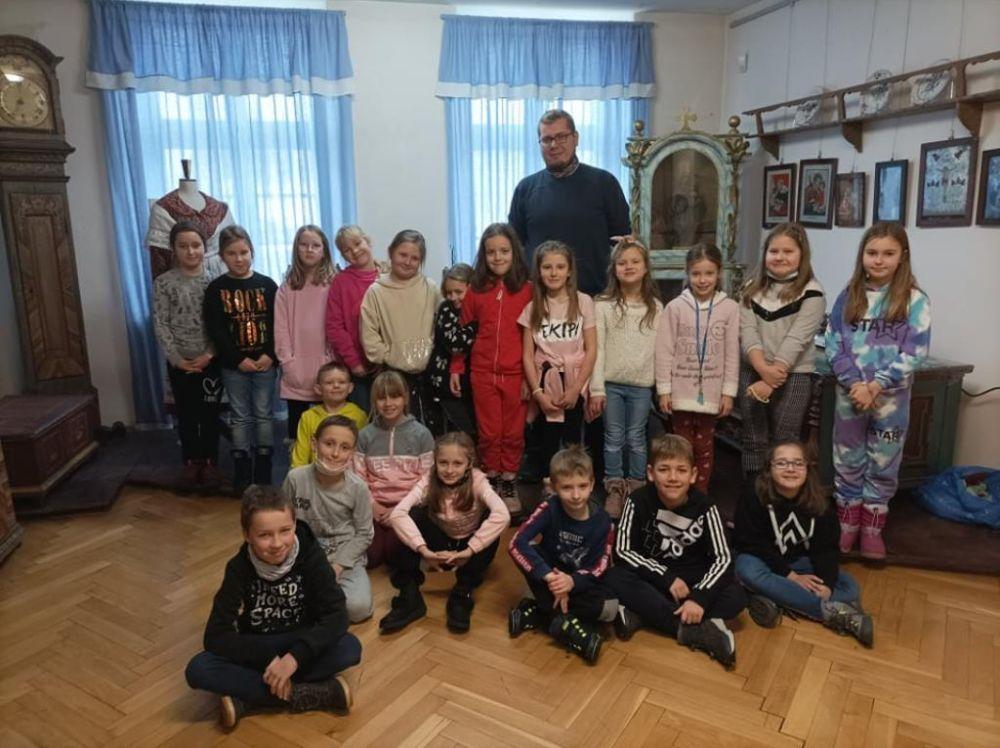 O Katarzynkach i Andrzejkach w Muzeum Tkactwa