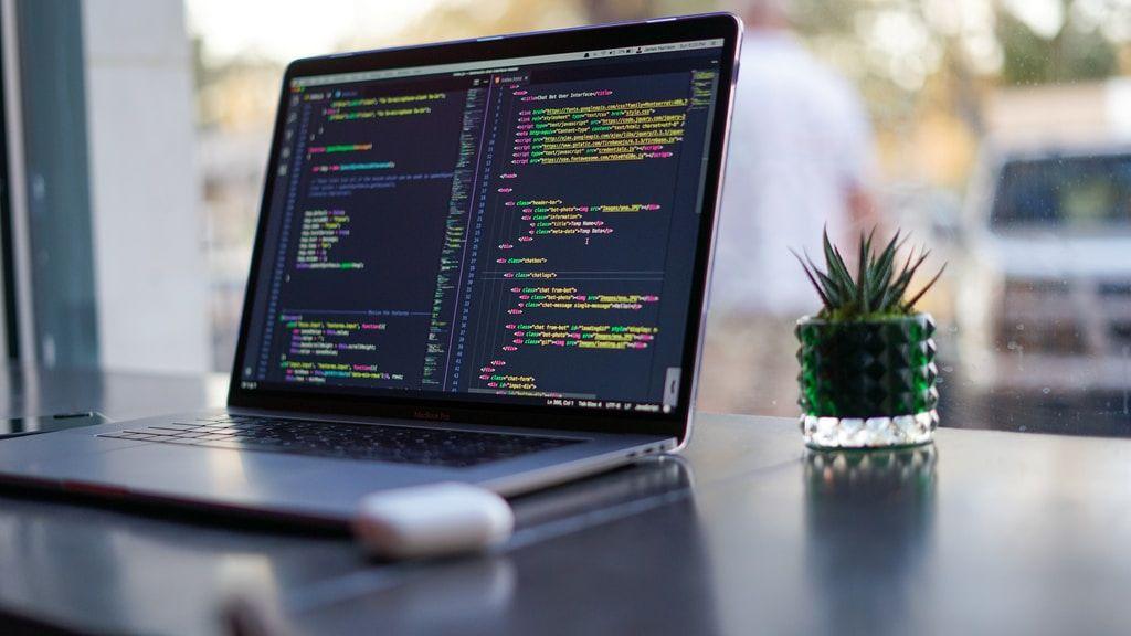 Kursy programowania Future Collars - najlepsze szkolenia online