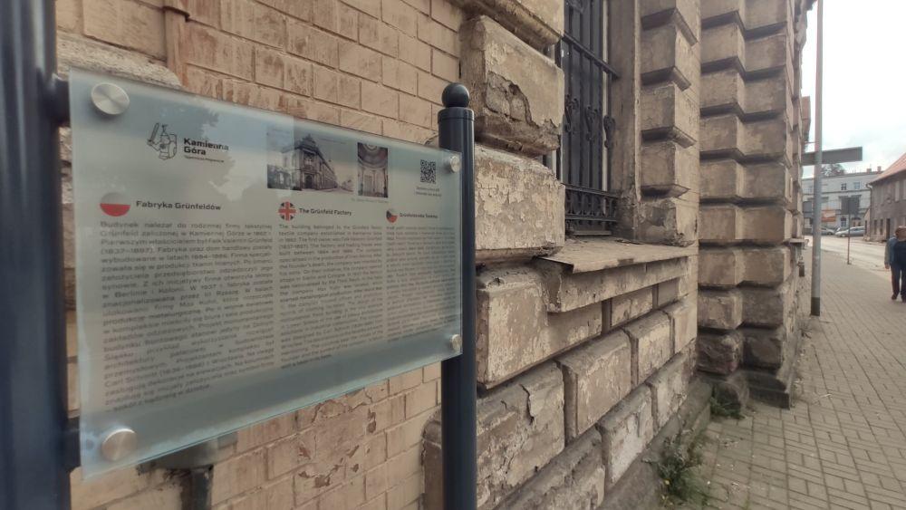 Urząd miasta w Kamiennej Górze rozpoczął projekt oznakowania najważniejszych atrakcji turystycznych w mieście