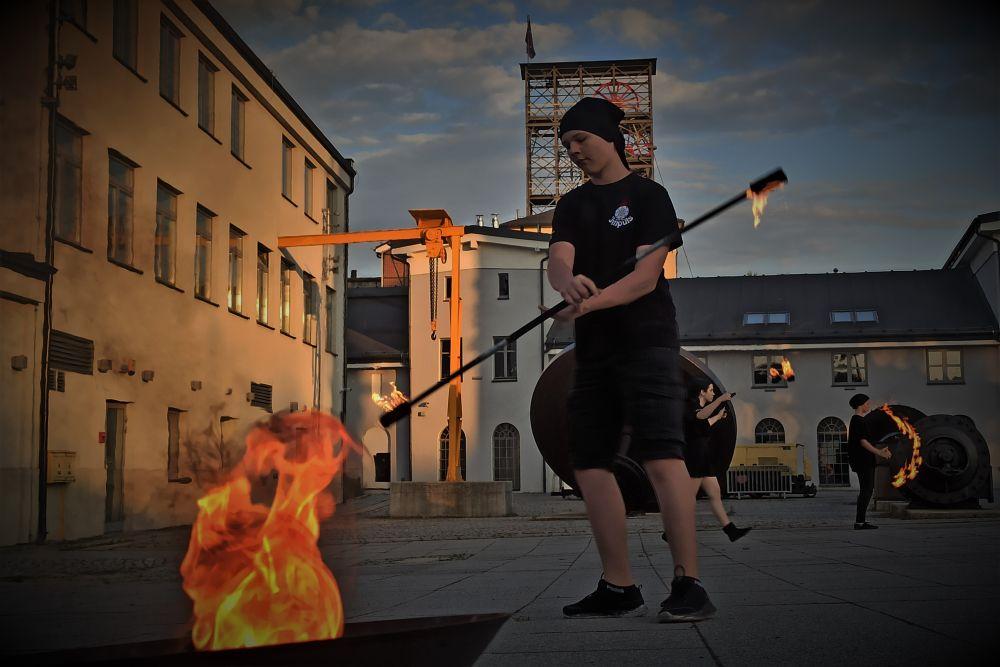 Kasa nagrodą w konkursie dla kuglarzy