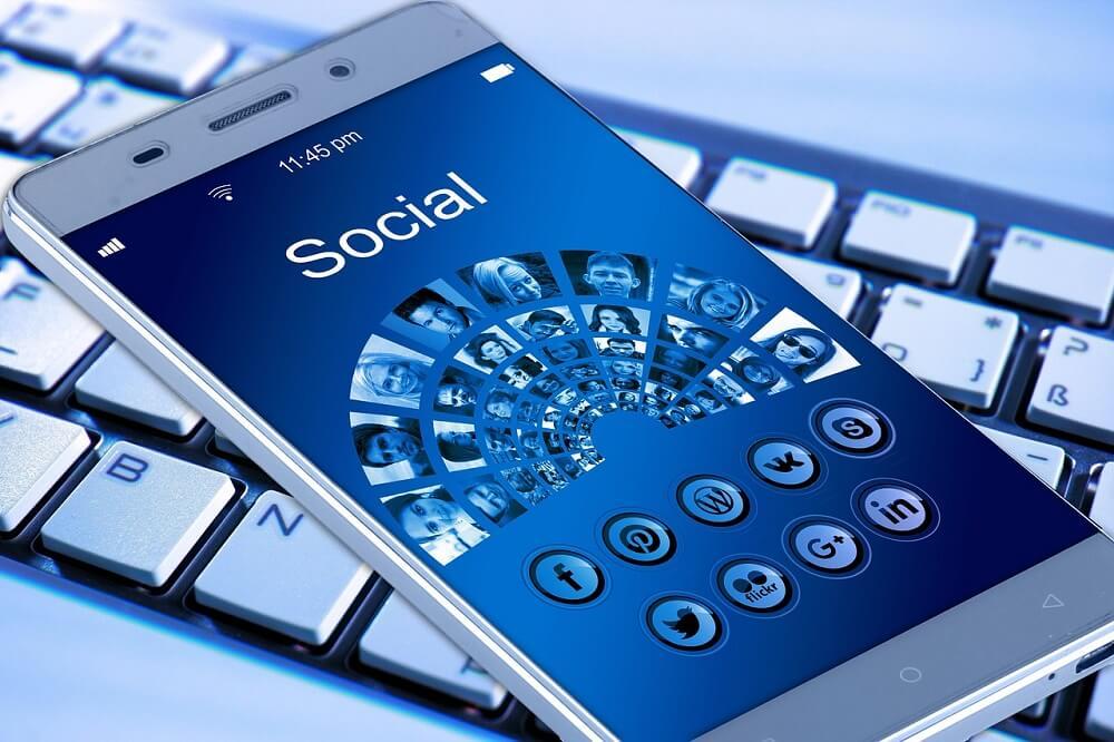 Wyświetlenia Facebook, jak zwiększyć swoją widoczność