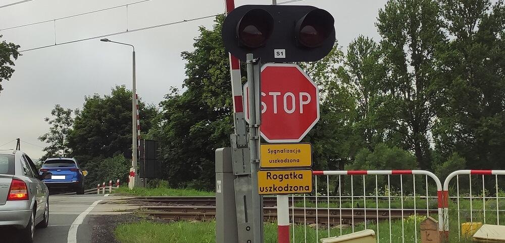 Uwaga na torach