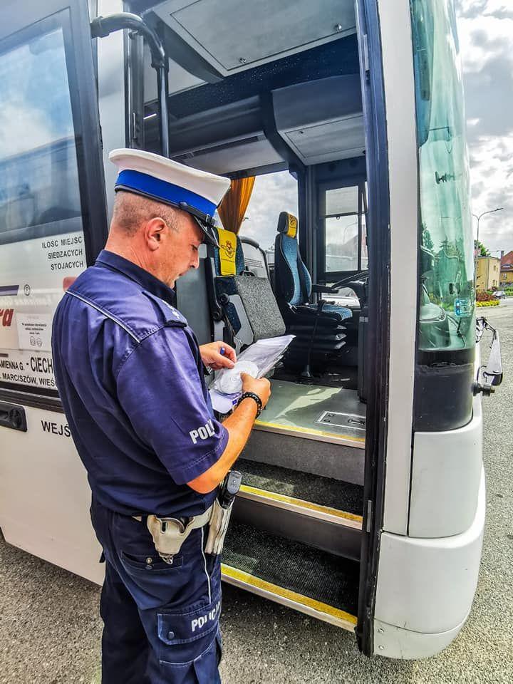 Kontrole autobusów - wakacje 2021